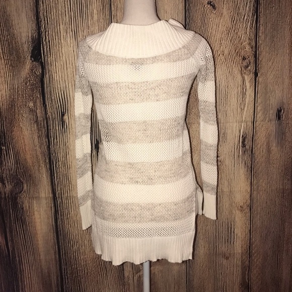 AERIE LONG SLEEVED SWEATER SMALL CREAM & BEIGE - Picture 2 of 7